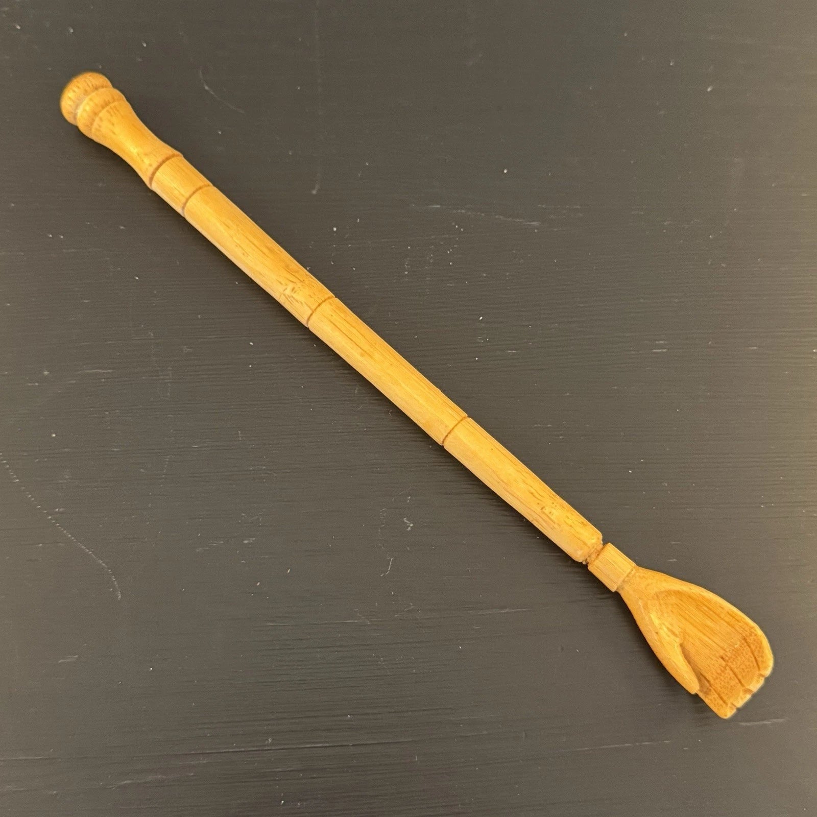 Vintage 9" Wooden Back Scratcher Hand-Carved Tool Massage Aid Natural Wood