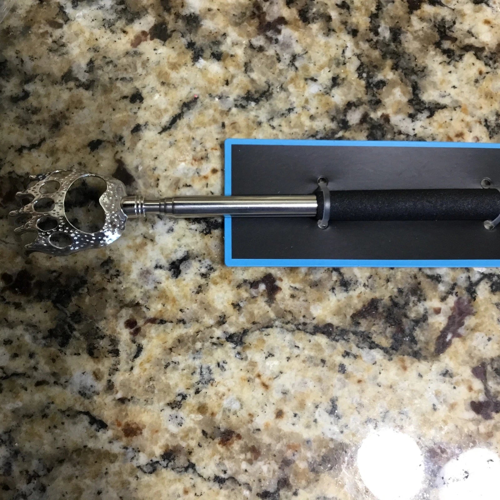 New 3 Pc. Metal Back Scratcher Back Extendable Massager Bear Claw Stocking Stuff