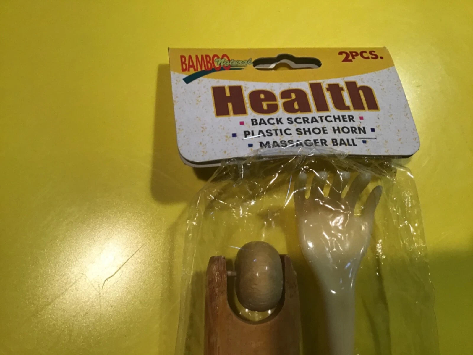 Bamboo Back Scratcher With 2 massage balls plus Plastic Shoe Horn (1 of each)