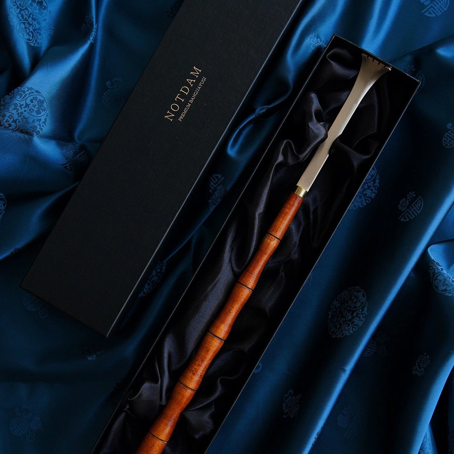 Premium Korean Brass Wooden Back Scratcher – Lacquered Yugi Handle Gift Set