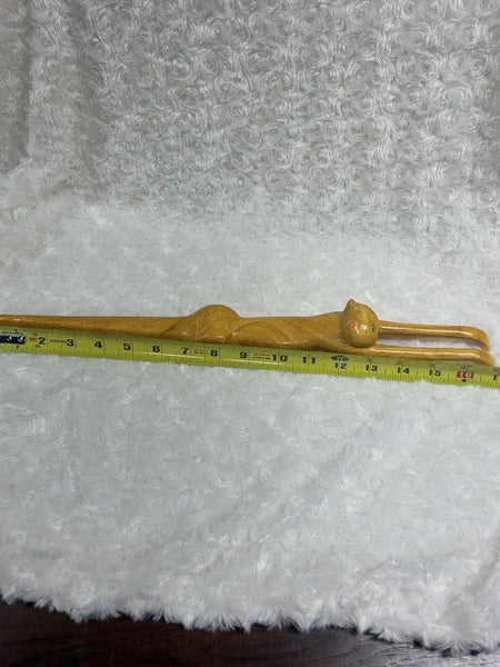 Wooden Cat shaped Back Scratcher, Manual Massage Tool.  17” Long