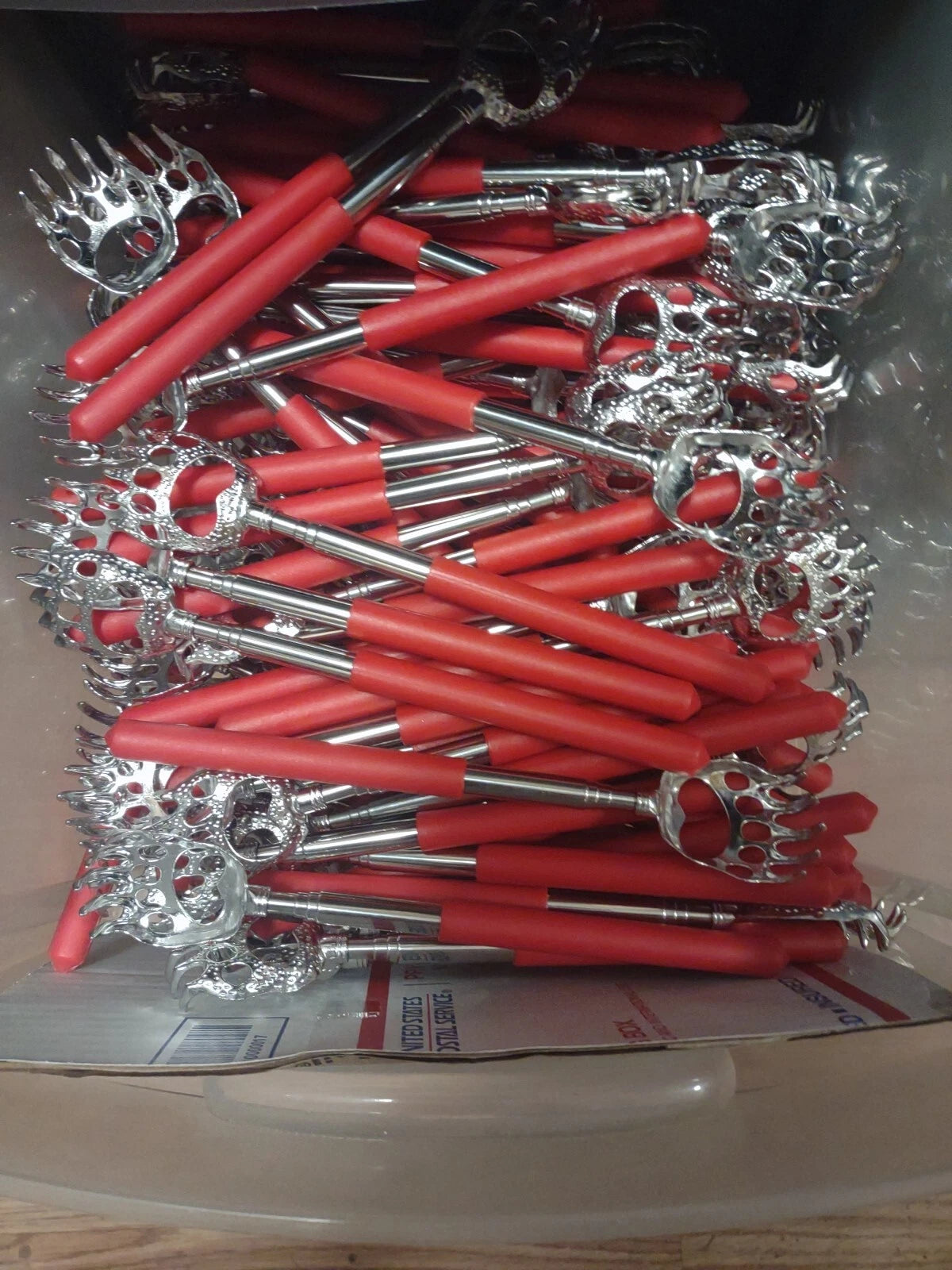 150BULK LOT  BACK SCRATCHERS EXTENDABLE 22" BLUE BLACK RED GREEN(SHIP FROM USA)