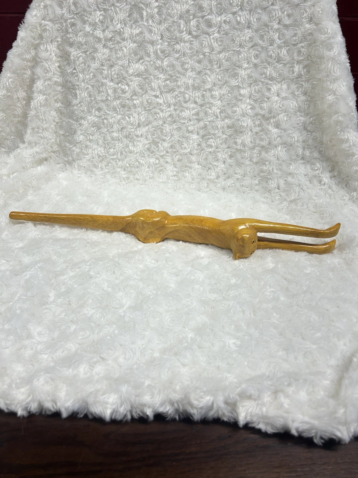 Wooden Cat shaped Back Scratcher, Manual Massage Tool.  17” Long