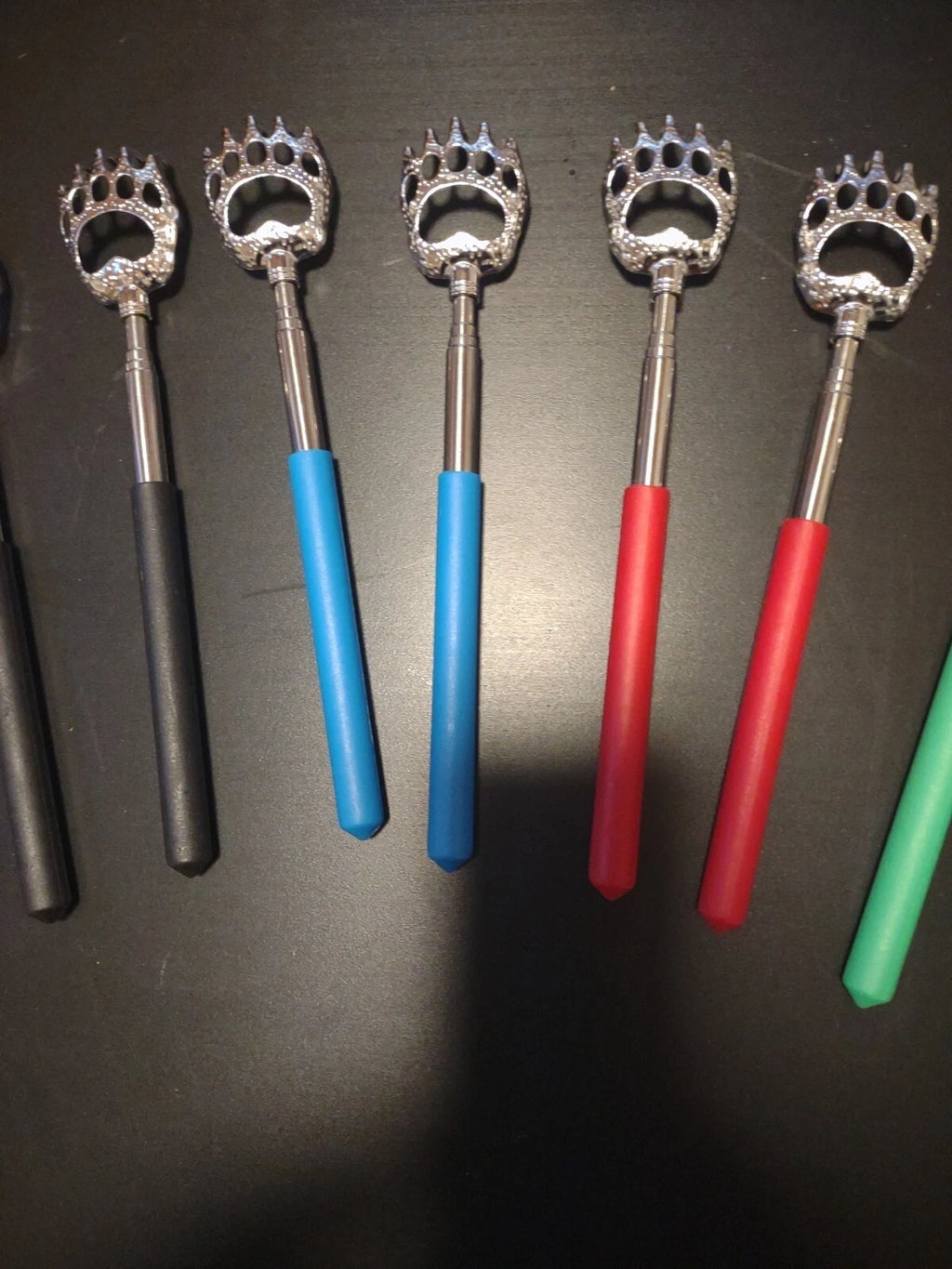 100BULK LOT  BACK SCRATCHERS EXTENDABLE 22" BLUE BLACK RED GREEN(SHIP FROM USA)