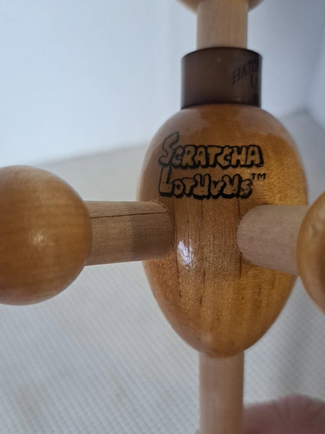 Scratcha LotUvus Wood Back Scratcher Massager 16"