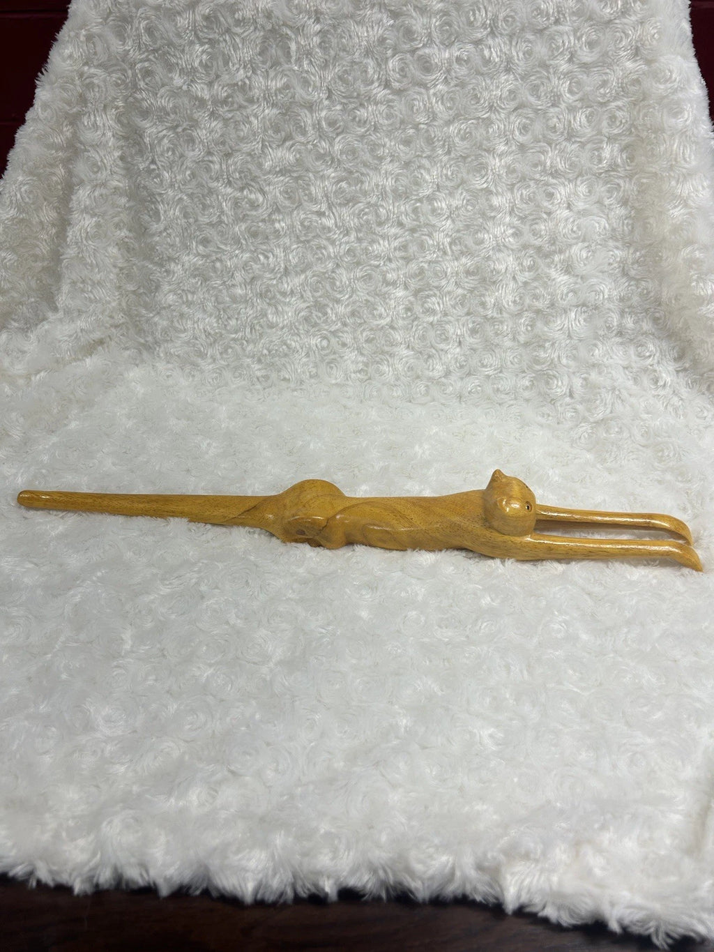 Wooden Cat shaped Back Scratcher, Manual Massage Tool.  17” Long