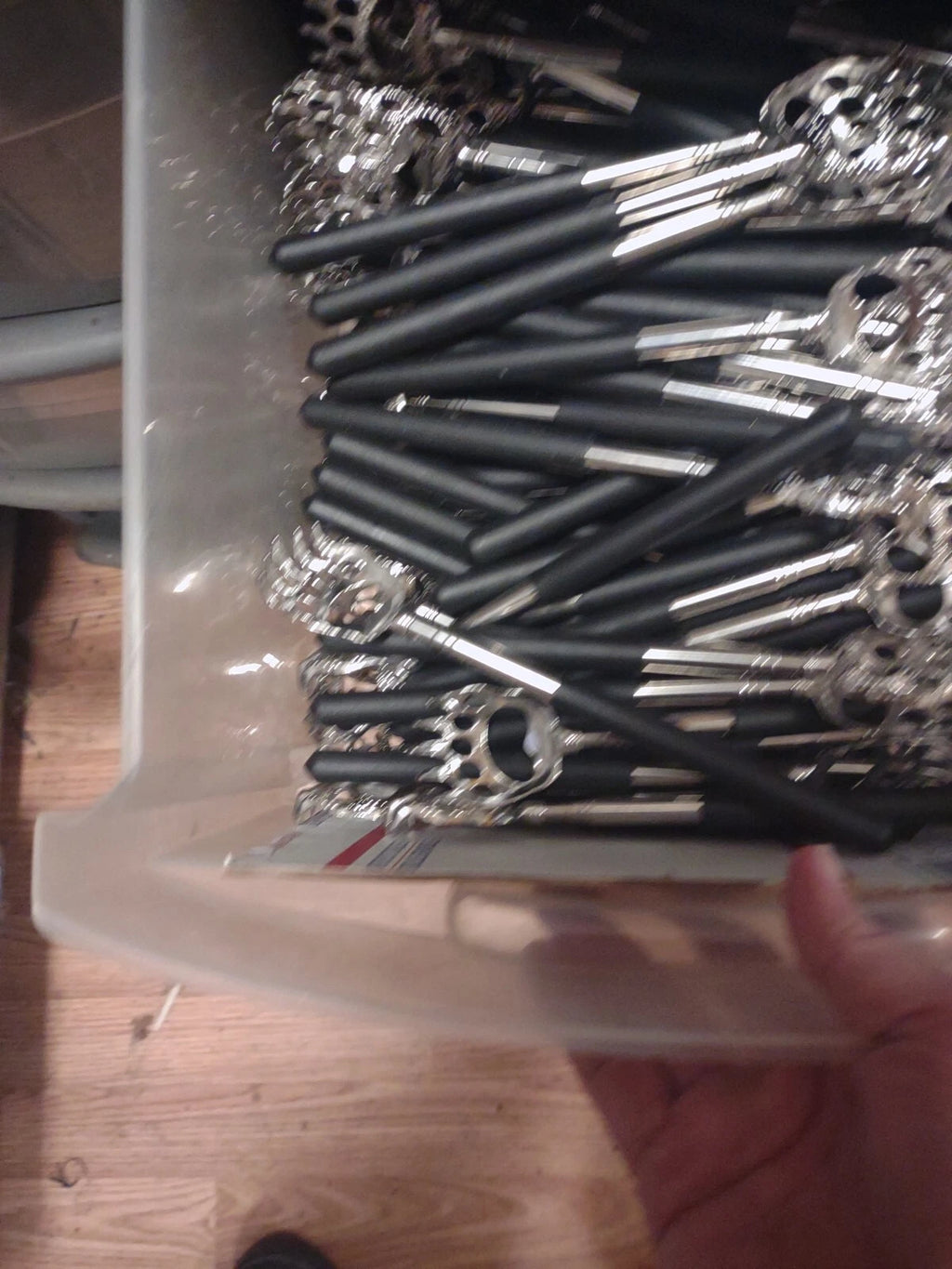 150BULK LOT  BACK SCRATCHERS EXTENDABLE 22" BLUE BLACK RED GREEN(SHIP FROM USA)