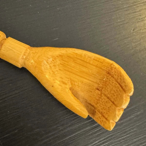 Vintage 9" Wooden Back Scratcher Hand-Carved Tool Massage Aid Natural Wood