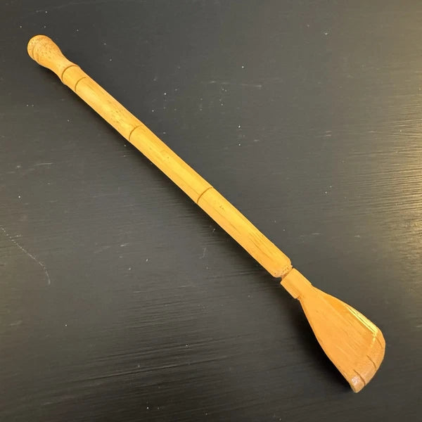 Vintage 9" Wooden Back Scratcher Hand-Carved Tool Massage Aid Natural Wood